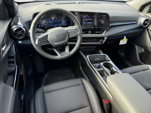 New 2026 Chevrolet Equinox LT w/ Convenience Package II image 15