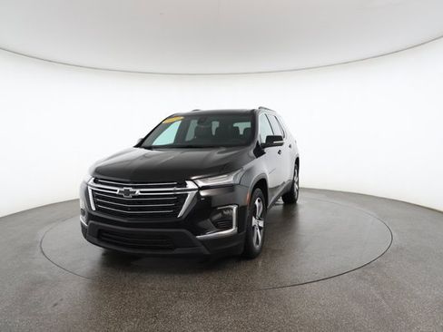 Used 2024 Chevrolet Traverse Limited LT image 32