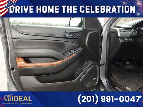 Used 2018 Chevrolet Suburban Premier AWD/4WD image 15