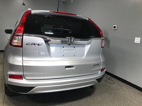 Used 2015 Honda CR-V Touring image 4