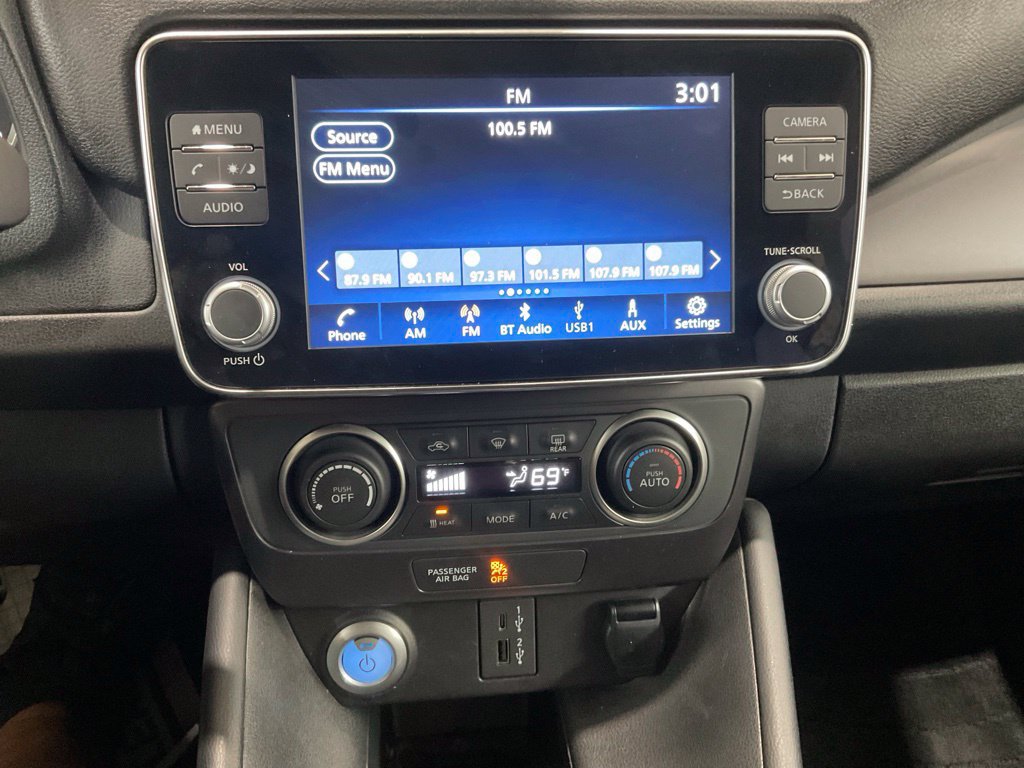 Used 2025 Nissan Leaf S FWD image 17