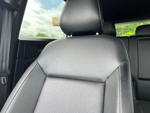 Used 2020 Volkswagen Atlas Cross Sport SE FWD image 22