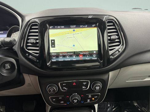 Used 2021 Jeep Compass Limited w/ Sun and Sound Group AWD/4WD image 15
