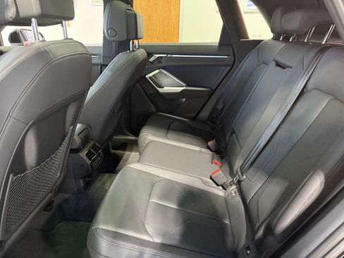 Used 2022 Audi Q3 2.0T Premium Plus image 17