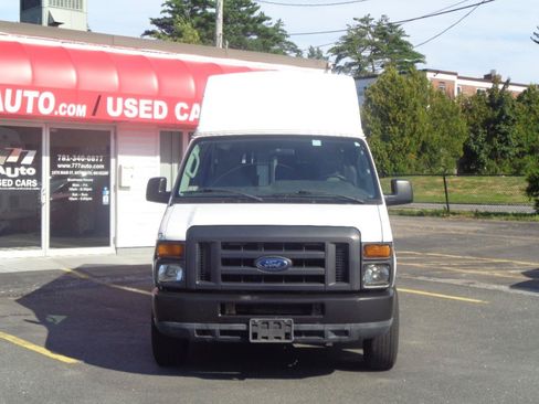 Used 2013 Ford E-250 and Econoline 250 Extended w/ PWR Group RWD image 10