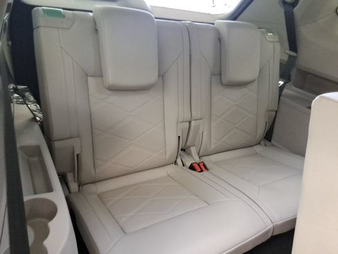Used 2026 Volkswagen Atlas SE w/ Panoramic Sunroof Package FWD image 24