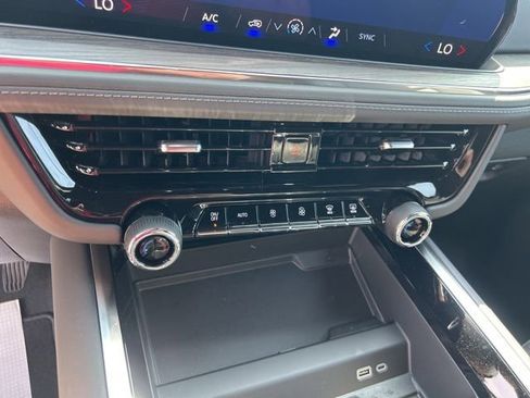 New 2026 Chevrolet Suburban LS w/ LS Custom Edition AWD/4WD image 25
