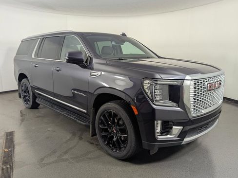 Used 2024 GMC Yukon XL Denali w/ Max Trailering Package image 2