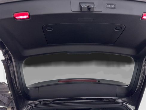 Used 2022 Porsche Cayenne image 81