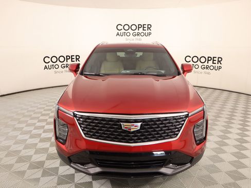 Used 2024 Cadillac XT4 Premium Luxury w/ Active Safety Package image 9
