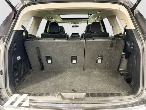 Certified 2022 Subaru Ascent Limited w/ Technology Package image 29