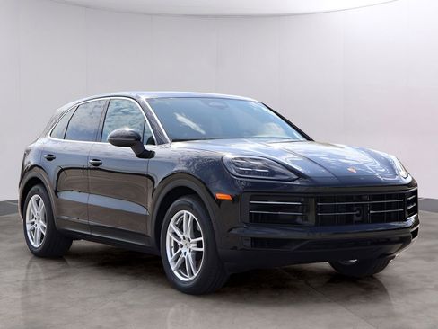New 2026 Porsche Cayenne AWD/4WD image 11