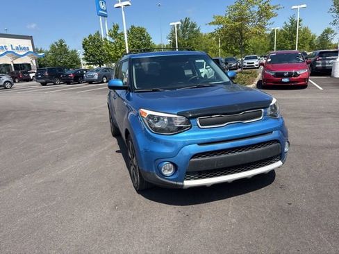 Used 2019 Kia Soul + FWD image 5