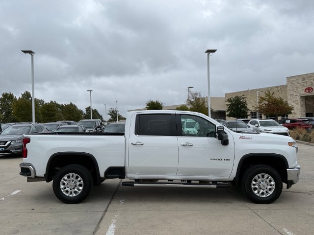 Used 2022 Chevrolet Silverado 2500 LTZ w/ Z71 Off-Road Package AWD/4WD image 6