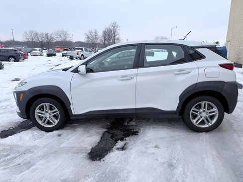 Used 2019 Hyundai Kona SE image 2