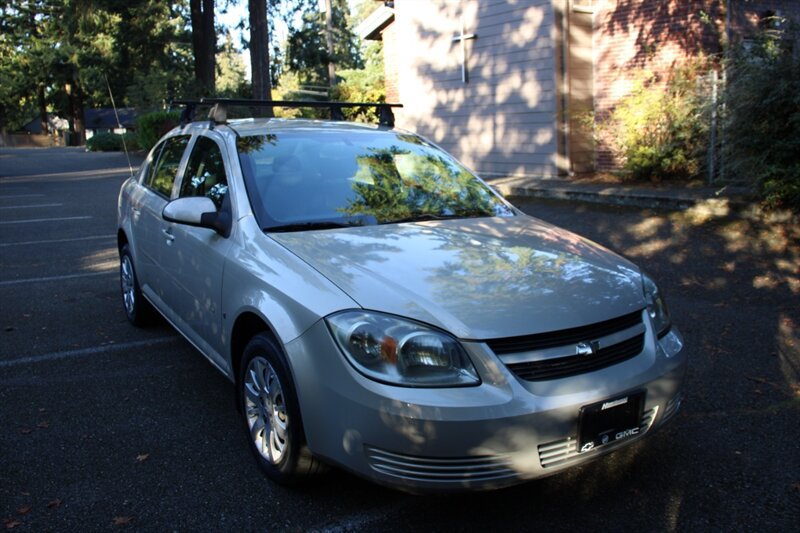 Used 2009 Chevrolet Cobalt LT FWD image 2