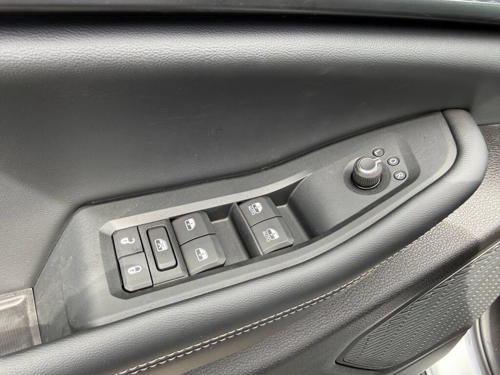 New 2027 Jeep Grand Cherokee Laredo AWD/4WD image 18