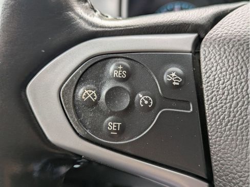 Used 2022 Chevrolet Colorado LT w/ Fleet Safety Package image 17