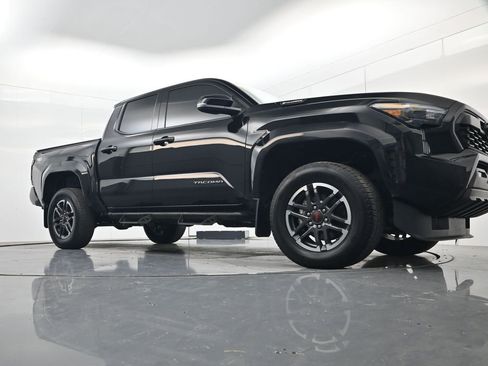 Used 2025 Toyota Tacoma TRD Sport w/ TRD Sport Upgrade Package AWD/4WD image 54