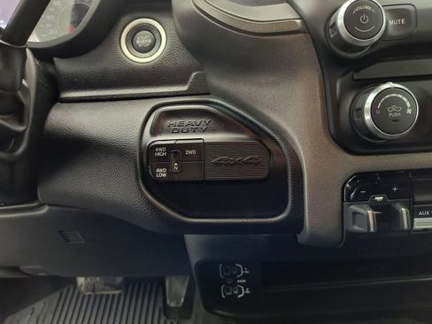 Used 2022 RAM 3500 Tradesman image 24