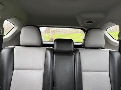 Used 2014 Toyota RAV4 XLE image 23