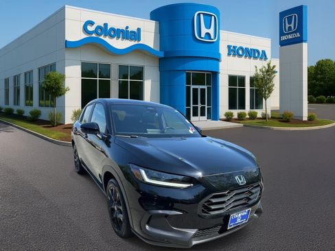 Used 2025 Honda HR-V Sport image 9