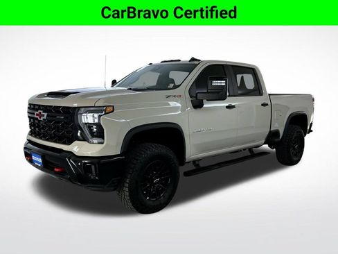Certified 2026 Chevrolet Silverado 2500 ZR2 AWD/4WD image 1