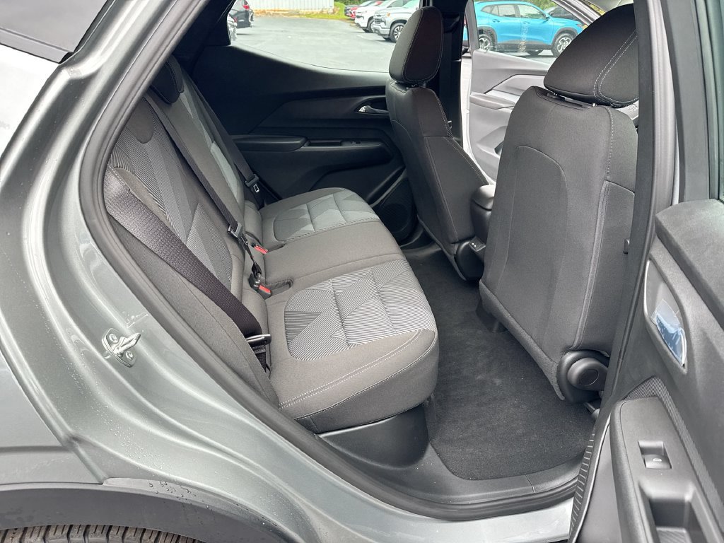 New 2027 Chevrolet Bolt LT FWD image 29