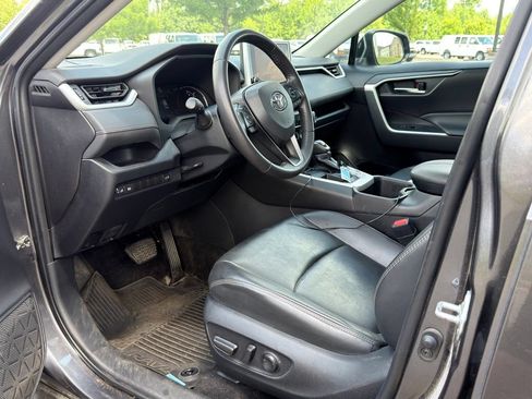 Used 2024 Toyota RAV4 XLE Premium FWD image 26