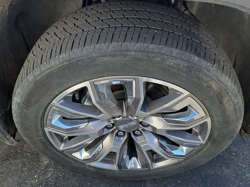 Certified 2023 GMC Sierra 1500 Denali w/ Denali Reserve Package AWD/4WD image 5