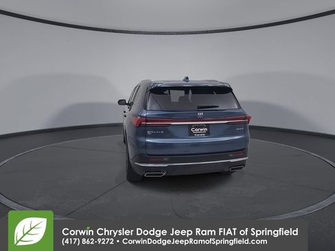 Used 2025 Buick Enclave Preferred AWD/4WD image 12