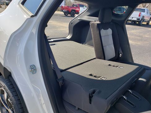 New 2026 Chevrolet Trax RS image 34