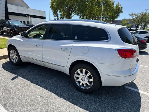 Used 2016 Buick Enclave Leather AWD/4WD image 4