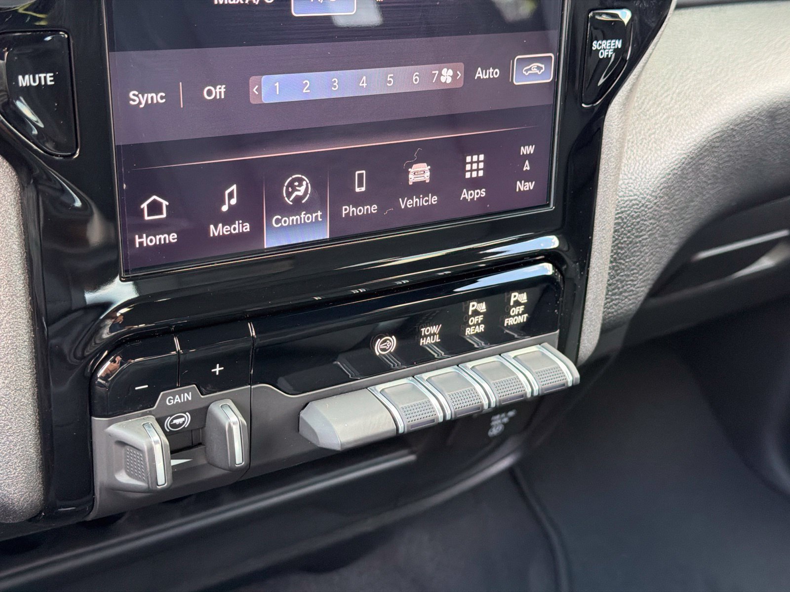 New 2027 RAM 3500 Tradesman AWD/4WD image 24