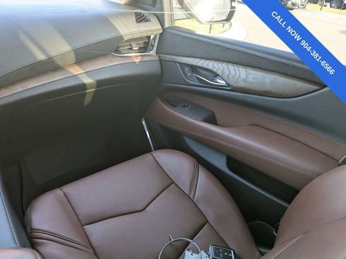 Used 2016 Cadillac Escalade Premium AWD/4WD image 19