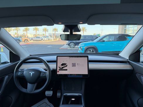 Used 2022 Tesla Model Y Performance image 20