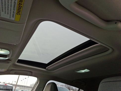 Used 2024 Subaru Crosstrek 2.0i Premium image 14