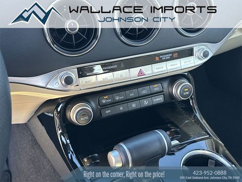 Used 2023 Kia Stinger GT-Line w/ Sun & Sound Package image 29