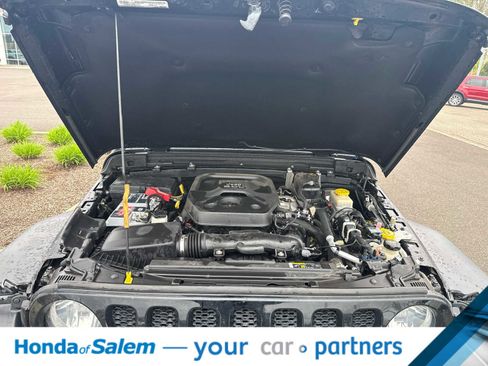 Used 2019 Jeep Wrangler Unlimited Sport S AWD/4WD image 9