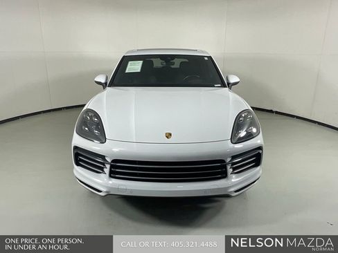 Used 2019 Porsche Cayenne AWD/4WD image 2