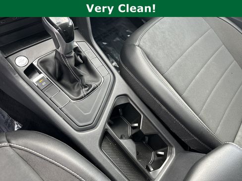 Used 2022 Volkswagen Taos SE FWD image 34