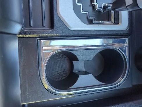 Used 2018 Toyota Tundra SR5 image 10