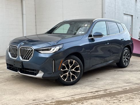 Certified 2025 BMW X3 xDrive30i w/ Premium Package image 1