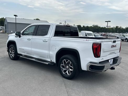 Used 2022 GMC Sierra 1500 SLT w/ SLT Premium Plus Package AWD/4WD image 5