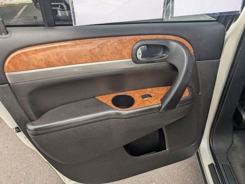 Used 2012 Buick Enclave Premium image 10