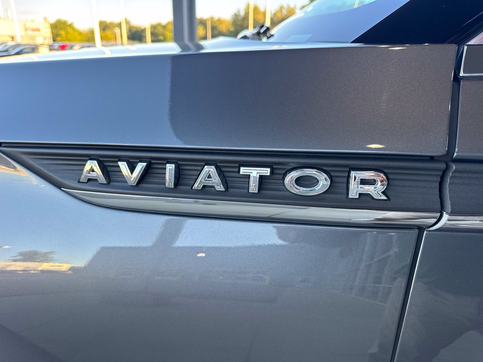 Used 2025 Lincoln Aviator Reserve w/ Equipment Group 201A AWD/4WD image 13