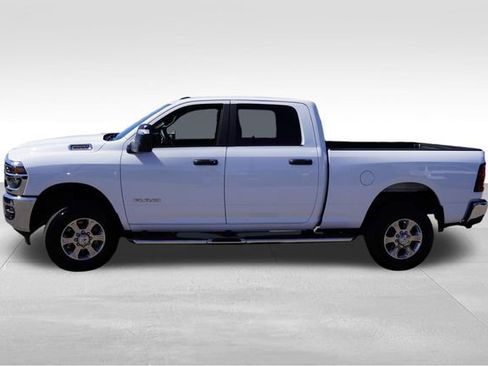 Certified 2026 RAM 2500 Big Horn AWD/4WD image 9