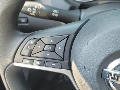 Used 2019 Nissan Rogue S AWD/4WD image 29