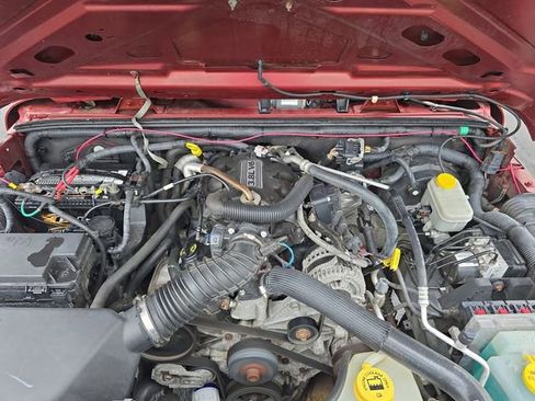 Used 2010 Jeep Wrangler Sport image 33