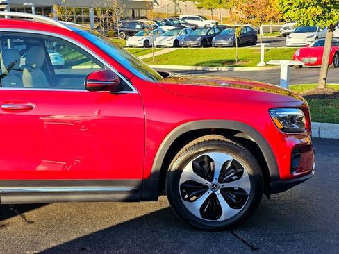 New 2026 Mercedes-Benz GLB 250 4MATIC image 5